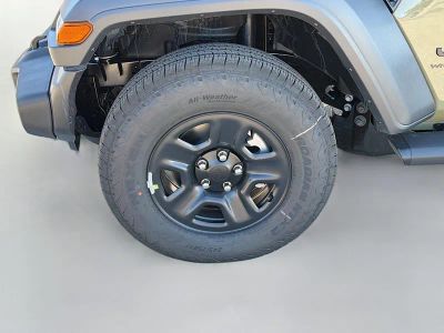 2026 Jeep Wrangler — photo 40 view