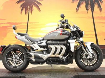 2022 Triumph ROCKET III GT — front three-quarter view