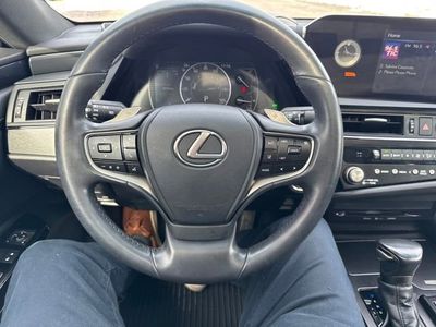 2022 Lexus ES 350 — photo 17 view