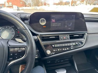 2022 Lexus ES 350 — photo 20 view