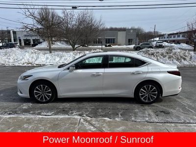 2022 Lexus ES 350 — photo 7 view