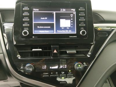 2024 Toyota Camry — photo 13 view