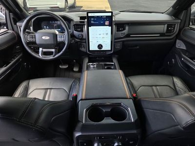 2024 Ford Expedition - Photo 8