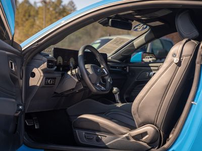 2024 Ford Mustang - Photo 25