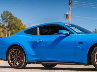 2024 Ford Mustang - Photo 3