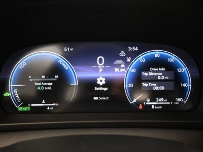 2026 Toyota Crown XLE Sedan - Photo 9