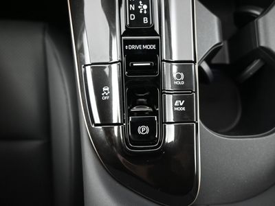 2026 Toyota Crown XLE Sedan - Photo 11