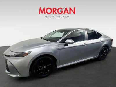 2025 Toyota Camry — photo 7 view