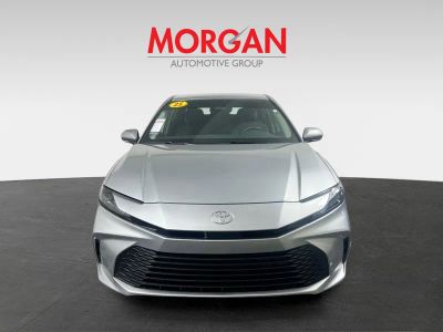 2025 Toyota Camry — photo 8 view
