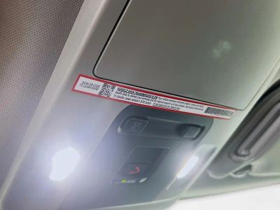 2025 Toyota Camry — photo 18 view