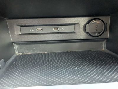 2023 Volkswagen Taos - Photo 24