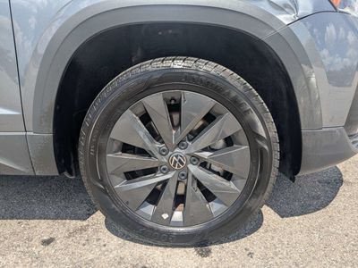 2023 Volkswagen Taos - Photo 11