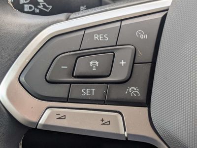 2023 Volkswagen Taos - Photo 30