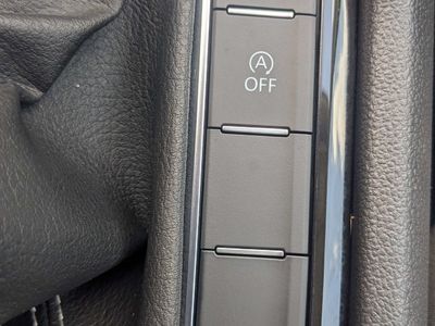 2023 Volkswagen Taos - Photo 26