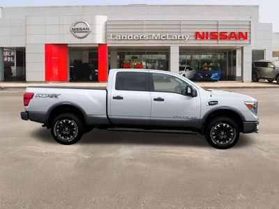 2019 Nissan Titan XD - Photo 2