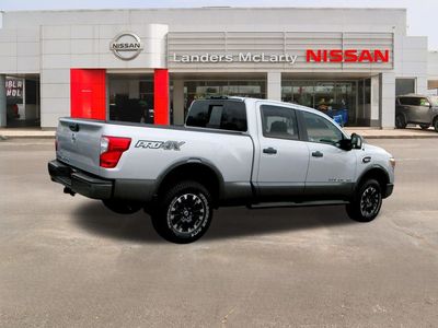 2019 Nissan Titan XD - Photo 3
