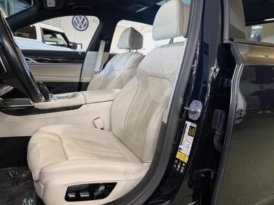 2019 BMW 7 Series - Photo 13