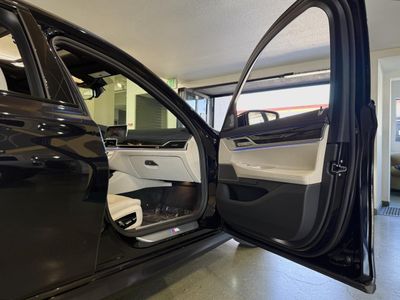 2019 BMW 7 Series - Photo 14