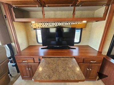 2015 Winnebago Vista - Photo 13