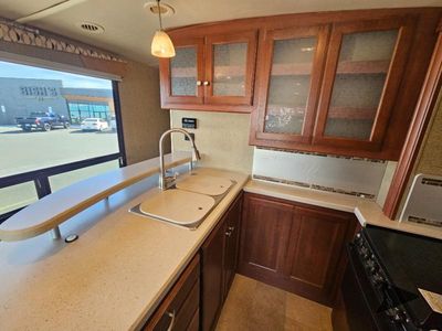 2015 Winnebago Vista - Photo 25