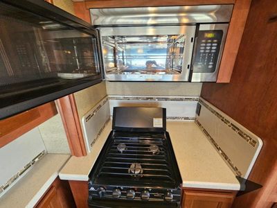 2015 Winnebago Vista - Photo 22