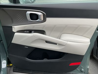2026 Kia Sorento Hybrid - Photo 21