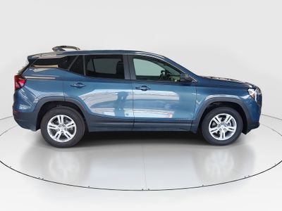 2024 GMC Terrain — photo 8 view