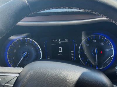 2023 Chrysler Voyager — photo 11 view