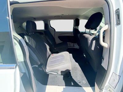 2023 Chrysler Voyager — photo 27 view