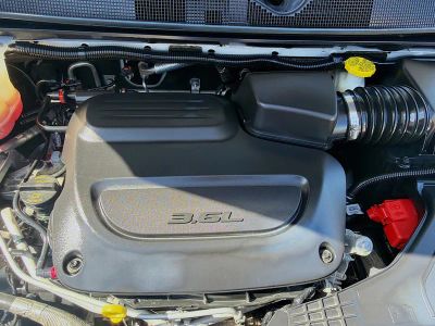 2023 Chrysler Voyager — photo 33 view