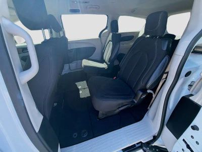 2023 Chrysler Voyager — photo 23 view