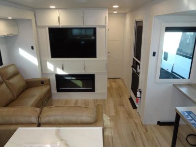 2026 Brinkley RV MODEL I - Photo 3