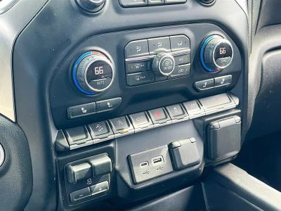 2020 Chevrolet Silverado 1500 — photo 15 view