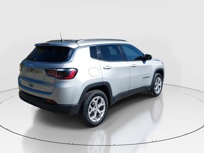 2024 Jeep Compass — photo 7 view