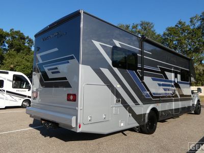 2026 Thor Motor Coach Magnitude Grand - Photo 4