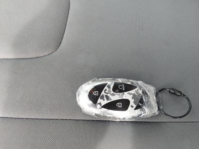 2024 Hyundai Elantra — photo 15 view