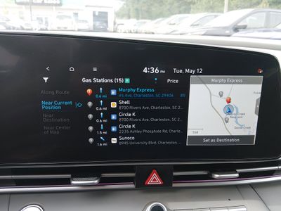 2024 Hyundai Elantra — photo 17 view