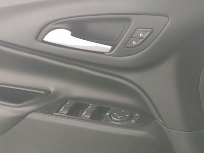 2024 Chevrolet Equinox — photo 18 view
