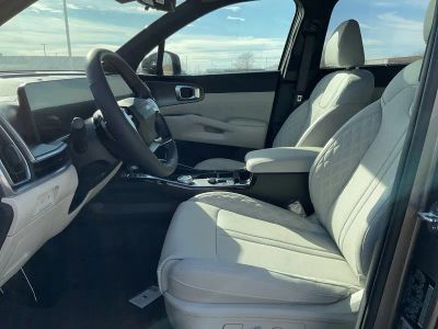 2026 Kia Sorento Hybrid - Photo 9