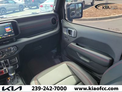 2026 Jeep Wrangler - Photo 18