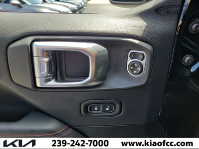 2026 Jeep Wrangler - Photo 23