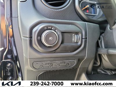 2026 Jeep Wrangler - Photo 24