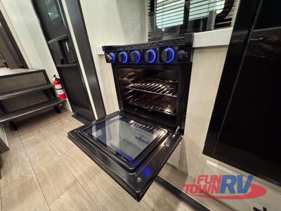 2026 Forest River RV Cherokee Arctic Wolf - Photo 27