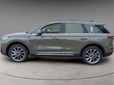 2025 Lincoln Corsair — side profile view