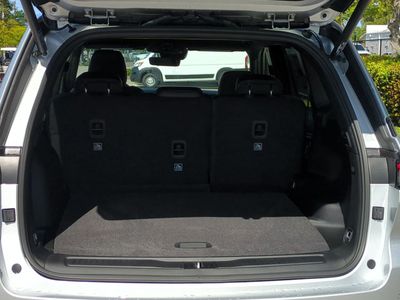 2025 Jeep Grand Cherokee - Photo 13