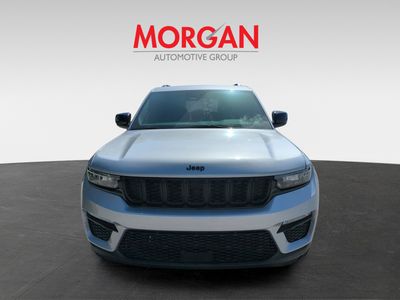 2025 Jeep Grand Cherokee - Photo 3