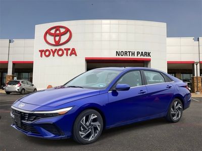 2025 Hyundai Elantra SEL Convenience in Intense Blue — front three-quarter view