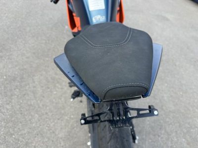 2022 KTM RC 390 - Photo 10