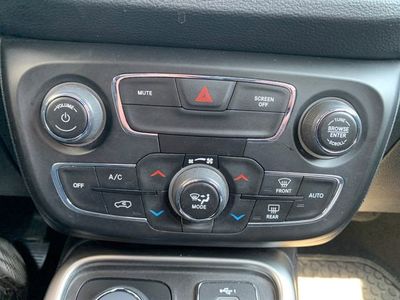 2021 Jeep Compass Latitude - Photo 28