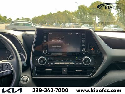 2022 Toyota Highlander - Photo 18